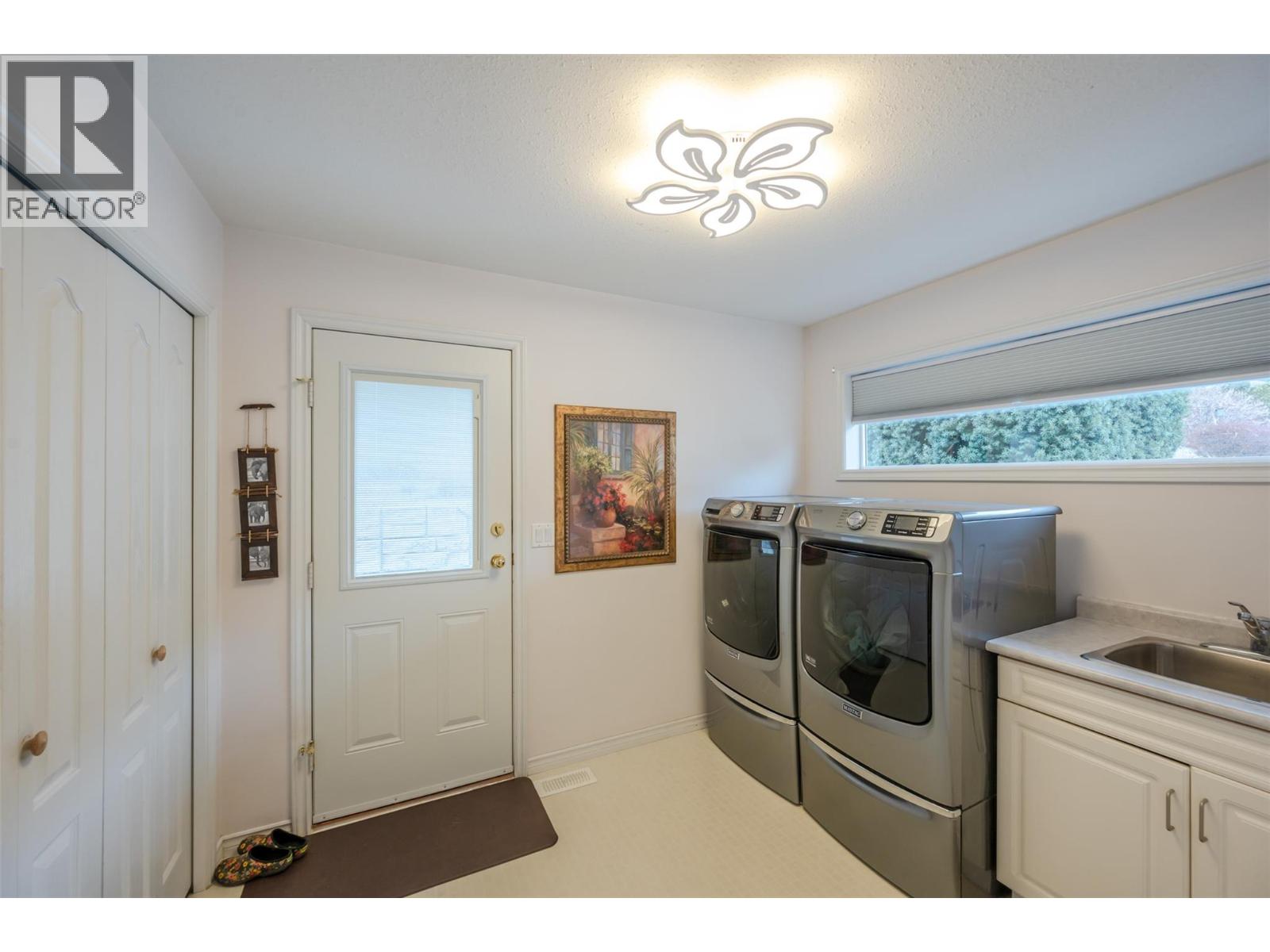11702 GOLF COURSE Drive, Osoyoos