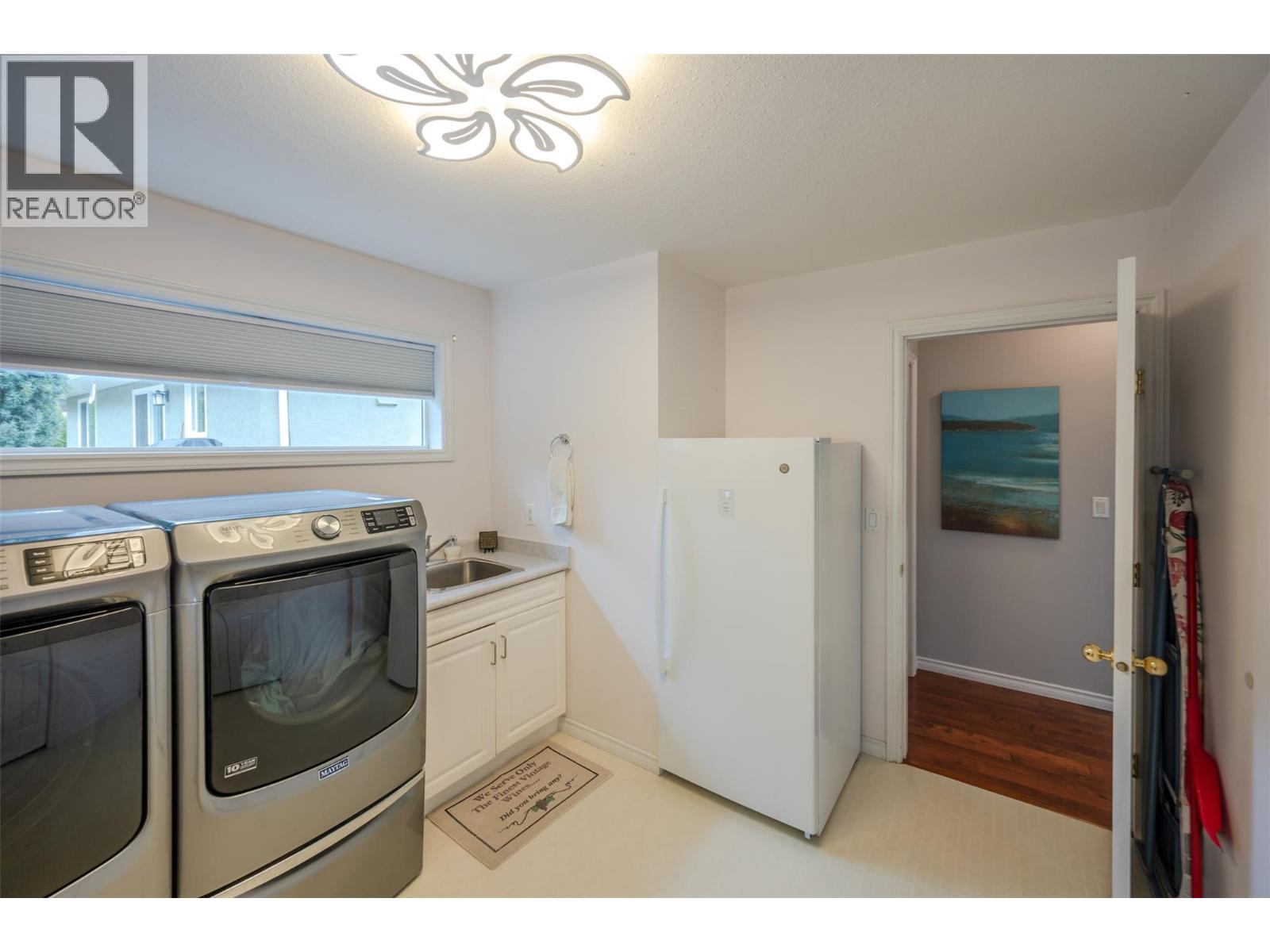 11702 GOLF COURSE Drive, Osoyoos
