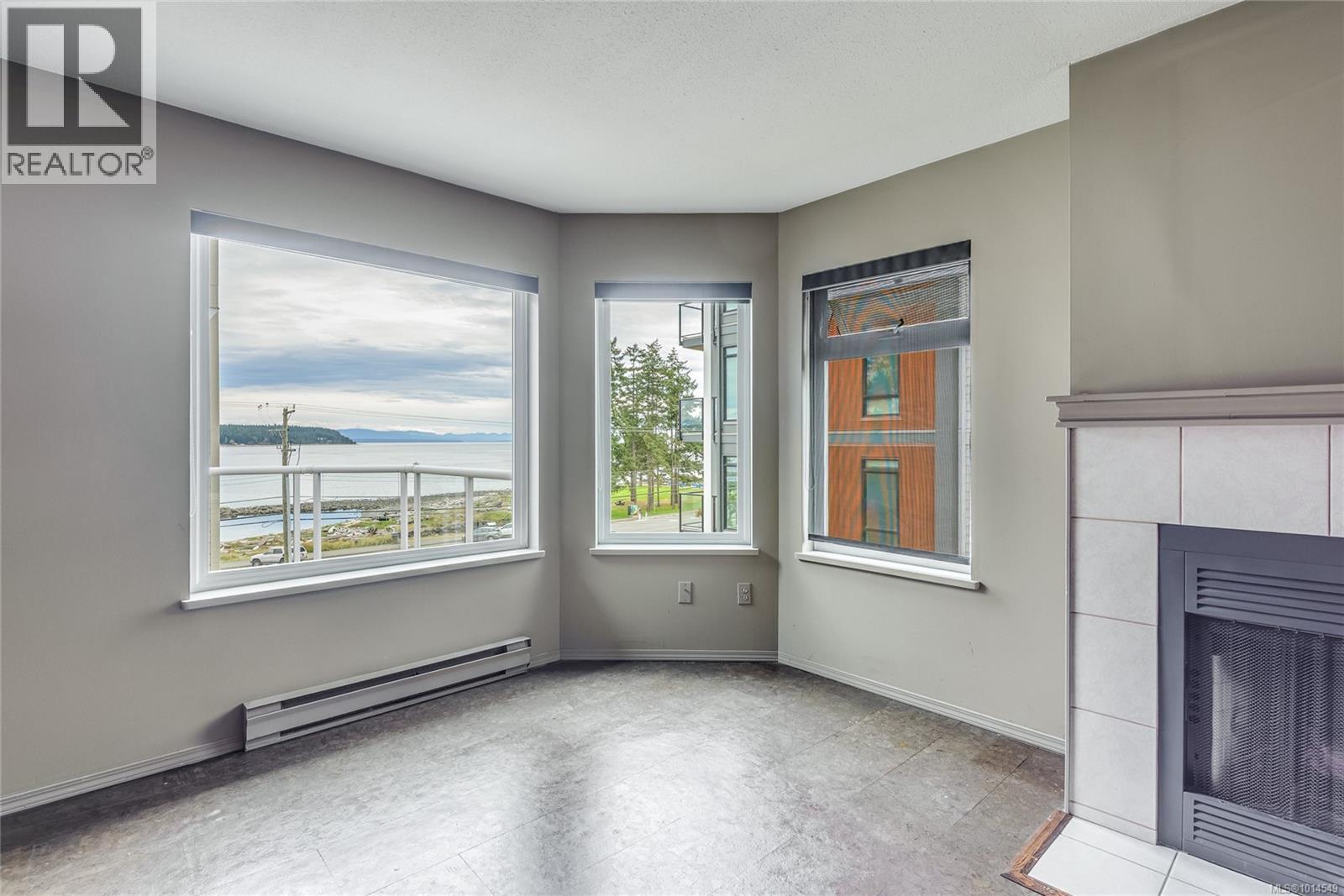 402B 670 Island Hwy S, Campbell River