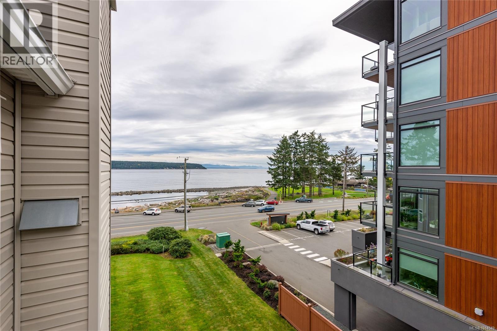 402B 670 Island Hwy S, Campbell River