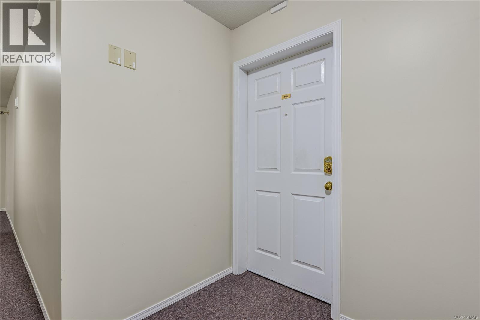 402B 670 Island Hwy S, Campbell River