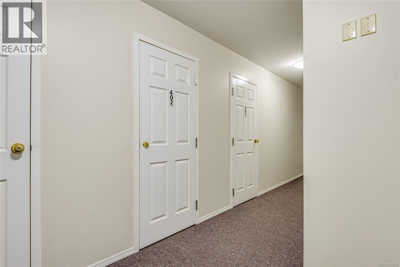 402B 670 Island Hwy S, Campbell River
