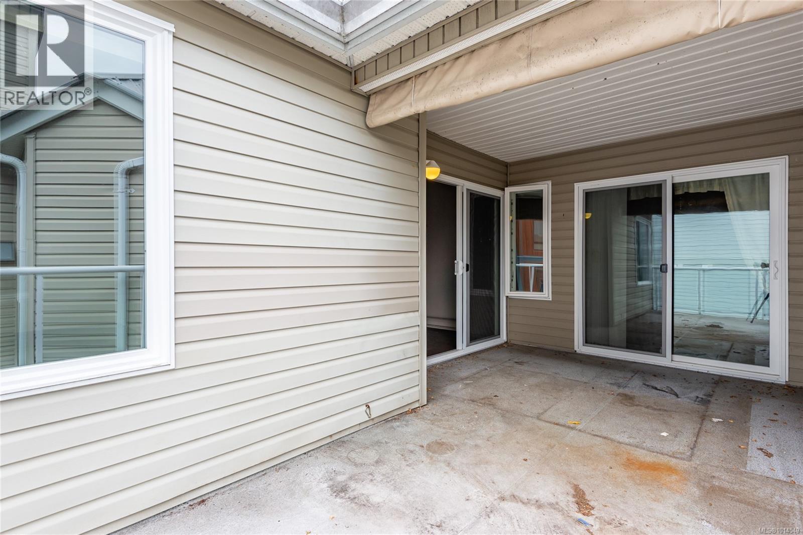402B 670 Island Hwy S, Campbell River