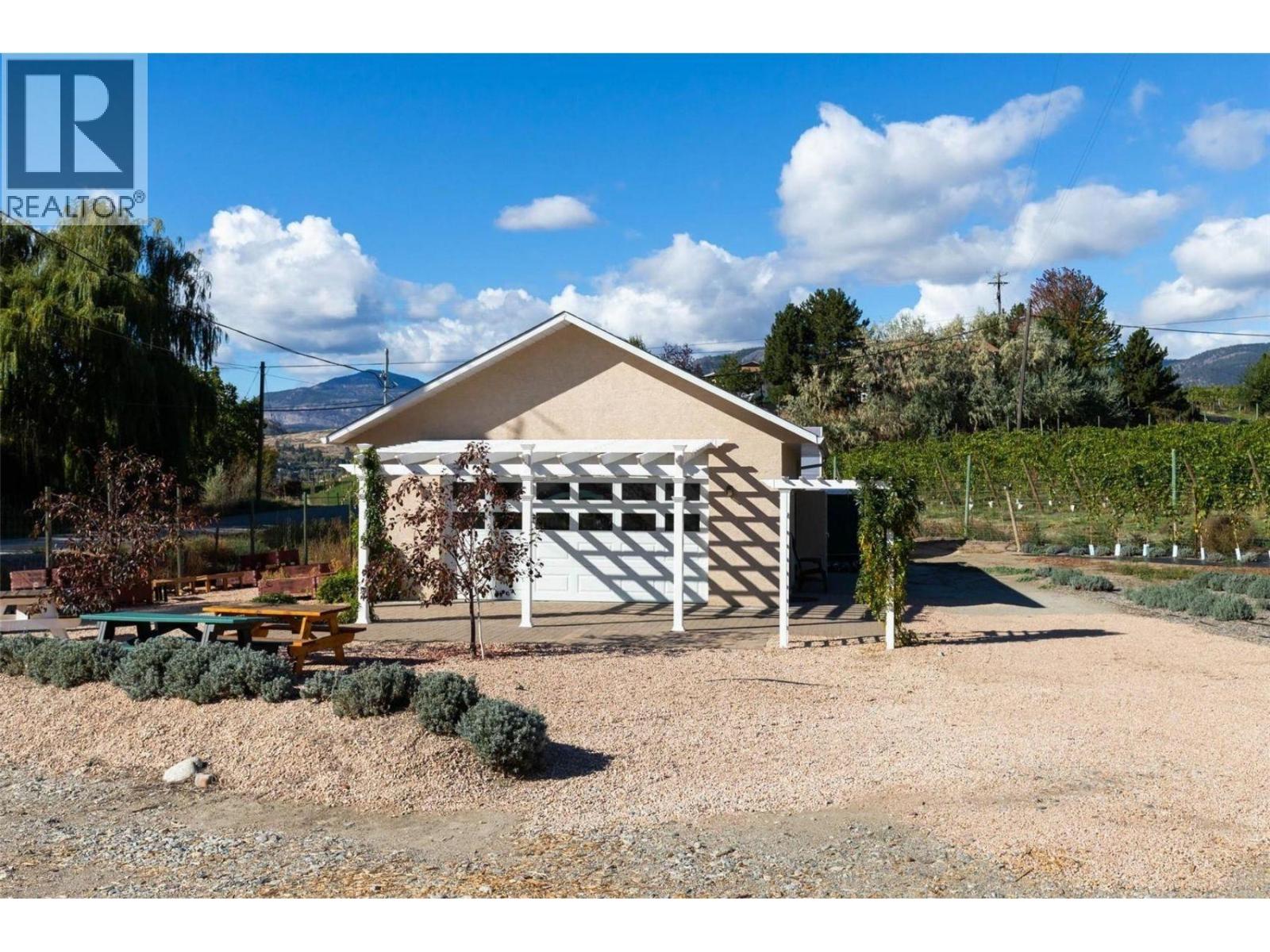  385 Matheson Road, Okanagan Falls