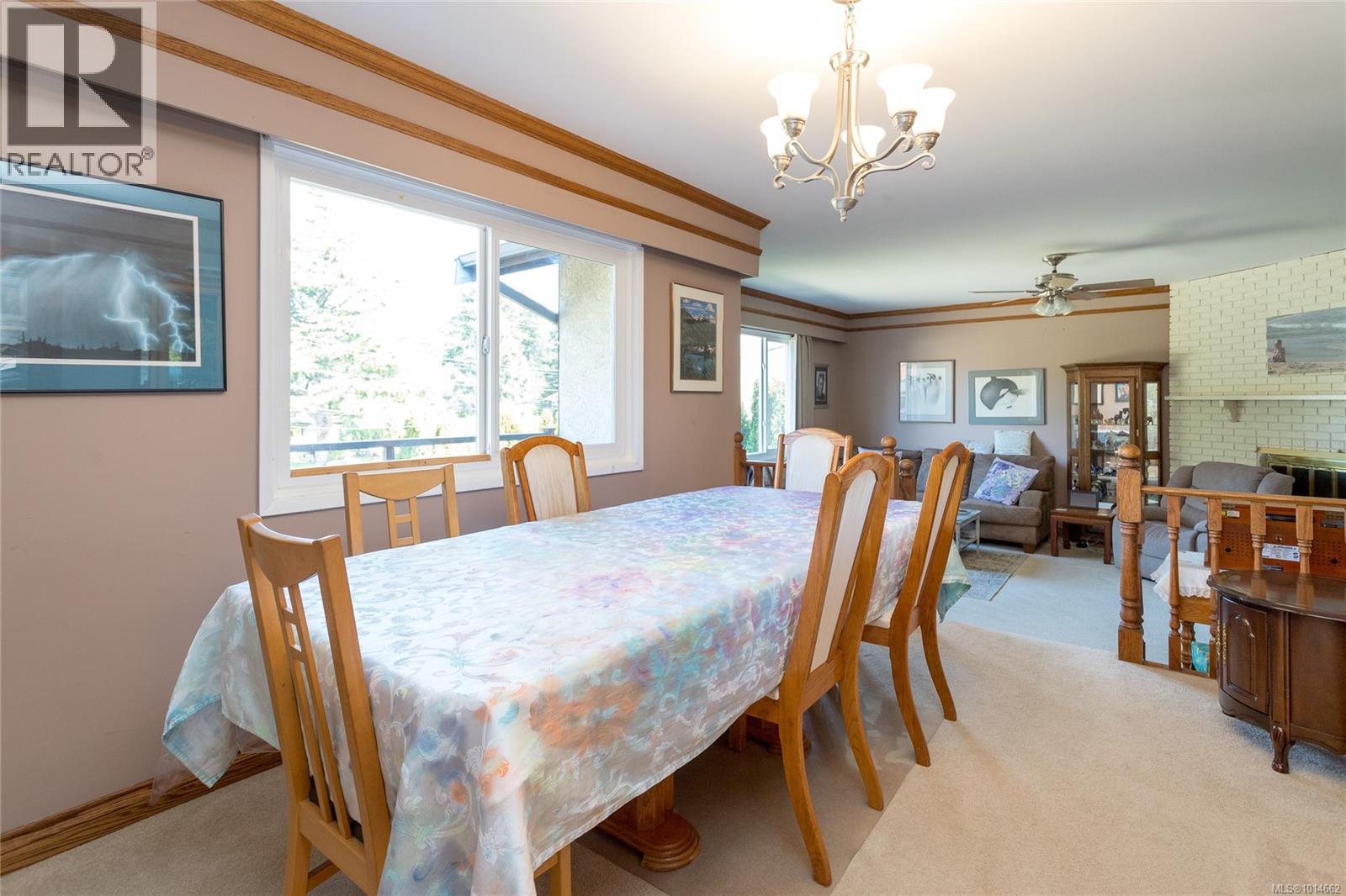 3258 Cora Hill Pl, Colwood