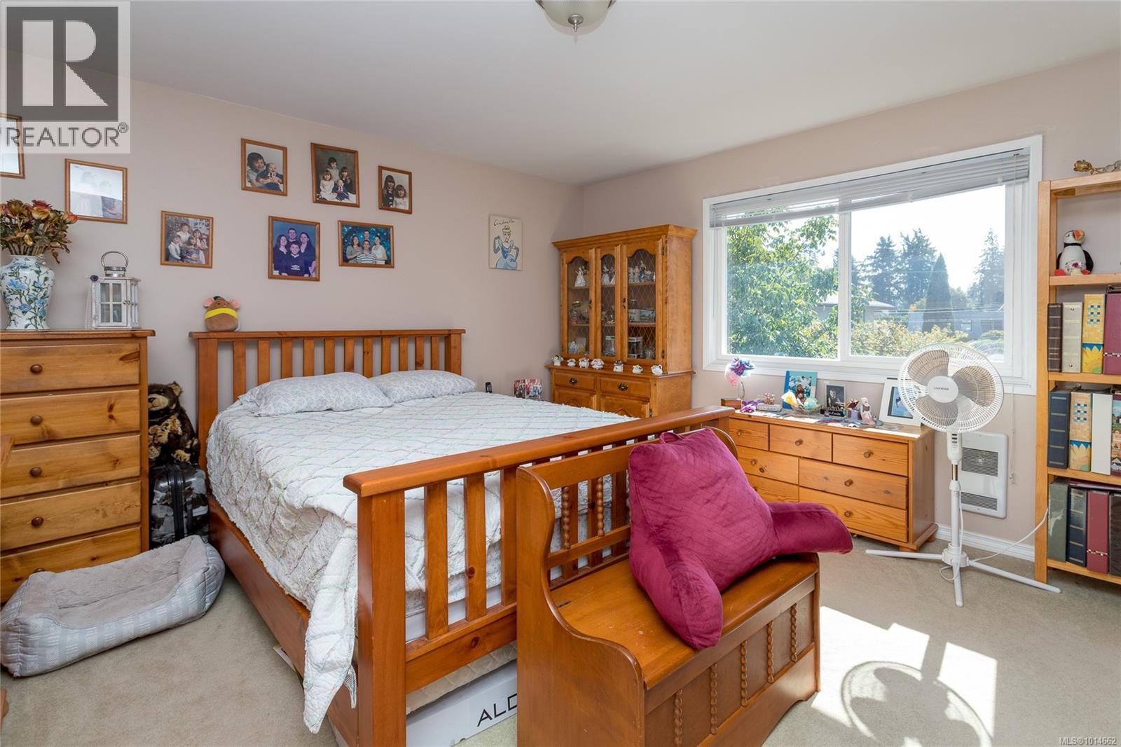 3258 Cora Hill Pl, Colwood