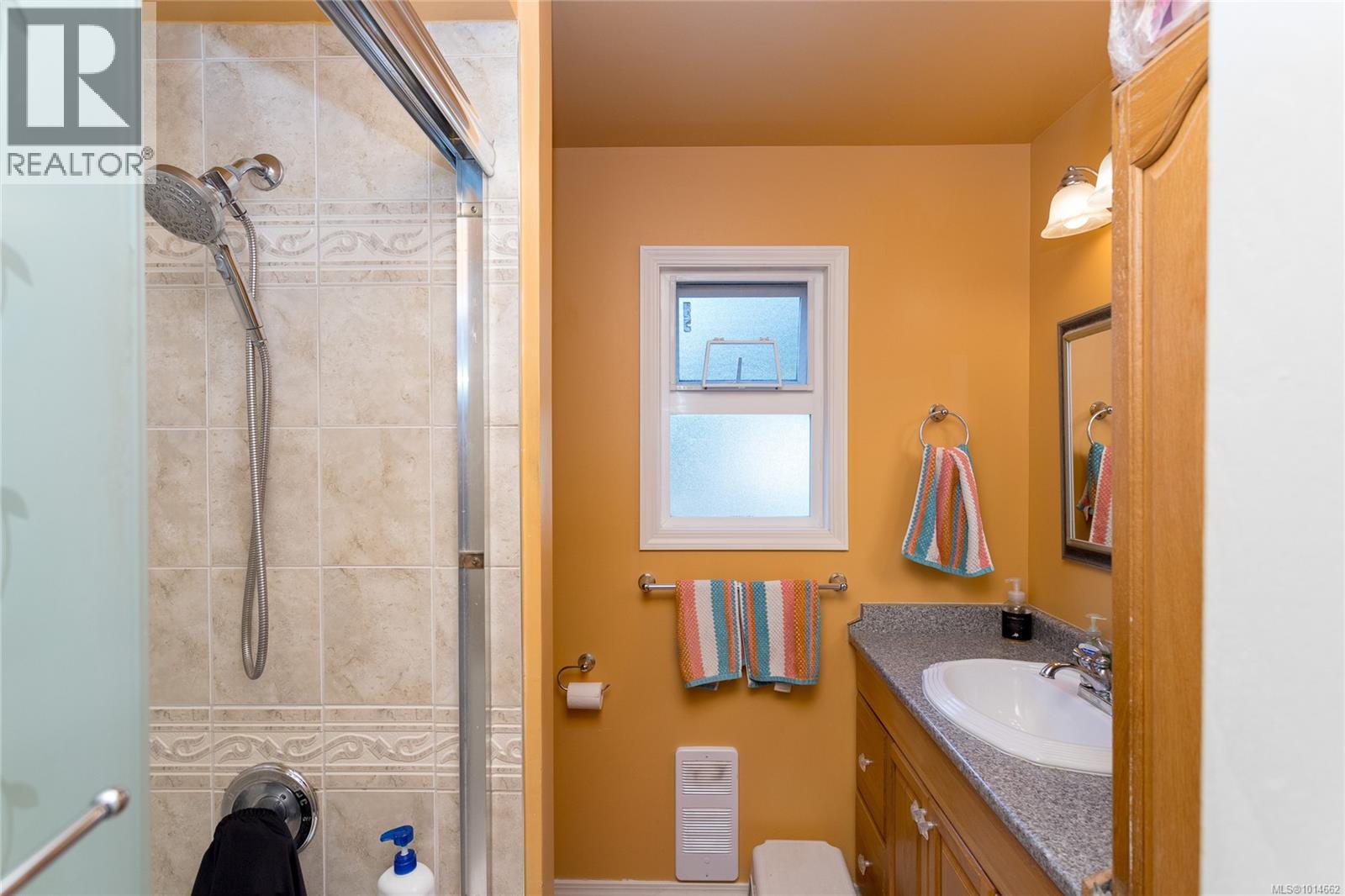 3258 Cora Hill Pl, Colwood