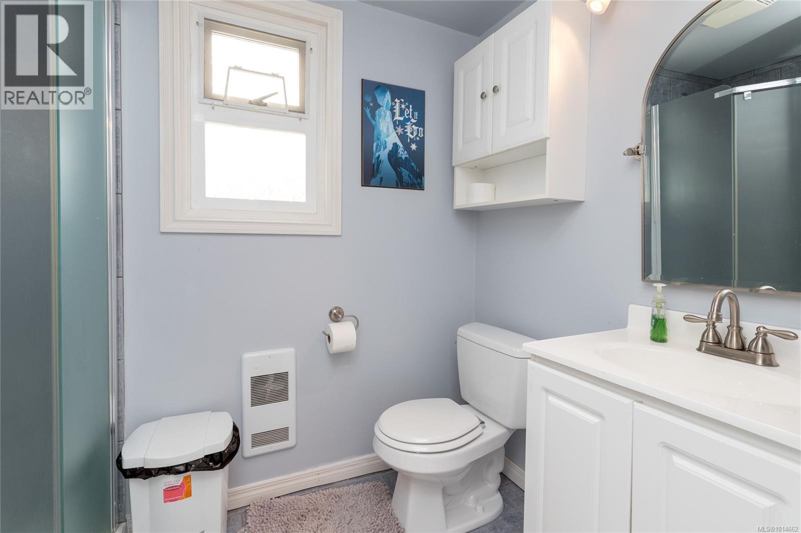 3258 Cora Hill Pl, Colwood