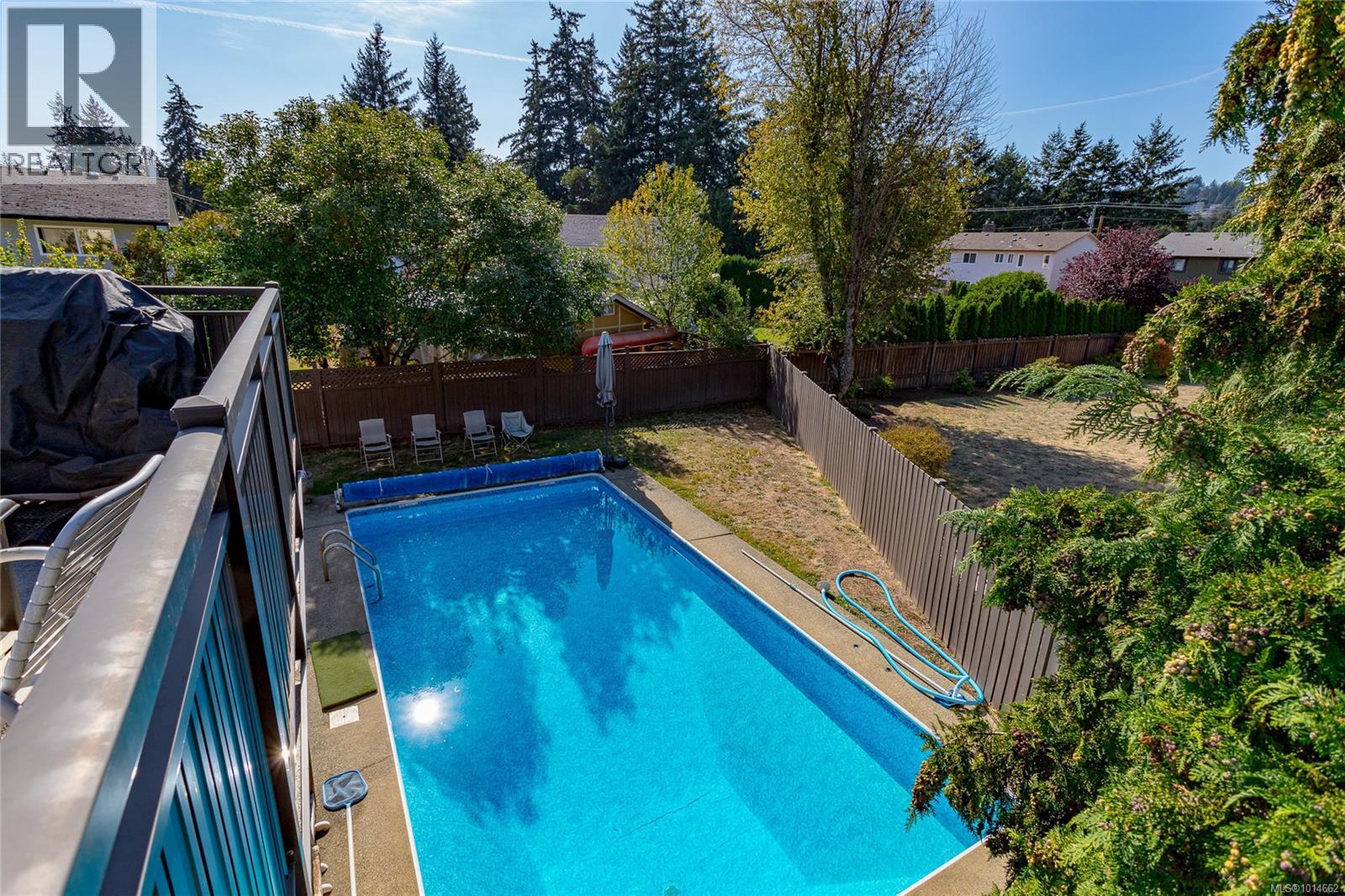 3258 Cora Hill Pl, Colwood