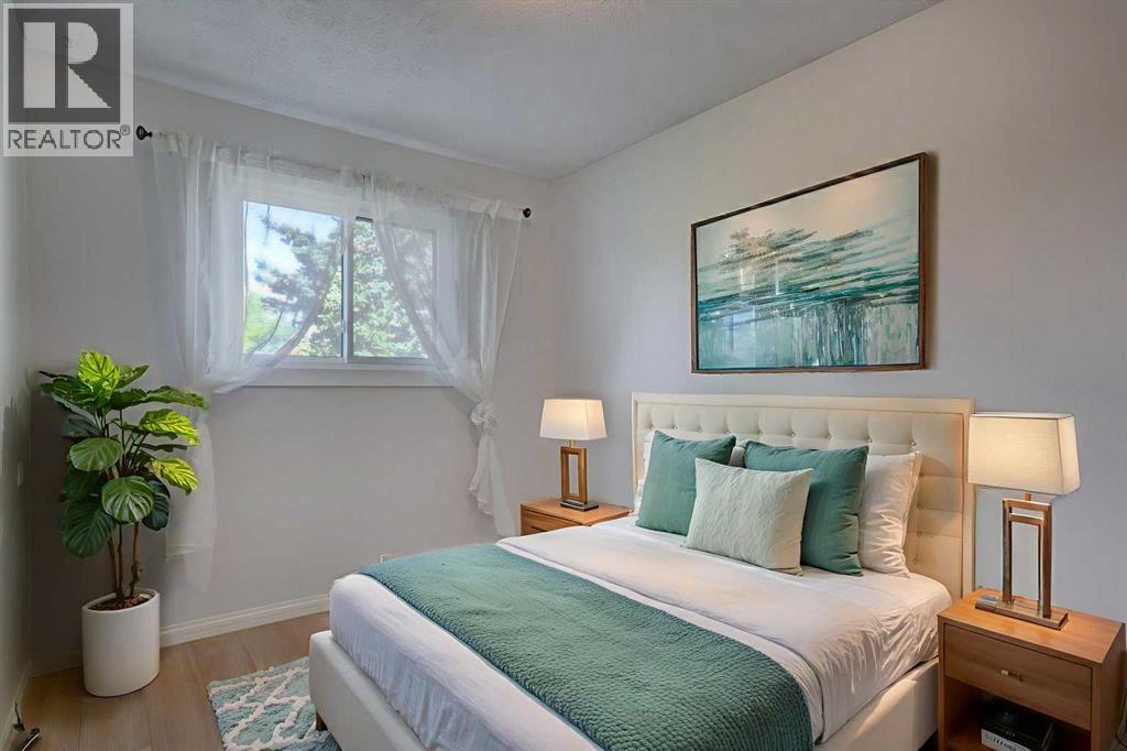 Single Family House for Sale in  Cedarille Drive SW Cedarbrae Calgary 