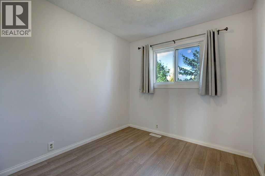 Single Family House for Sale in  Cedarille Drive SW Cedarbrae Calgary 