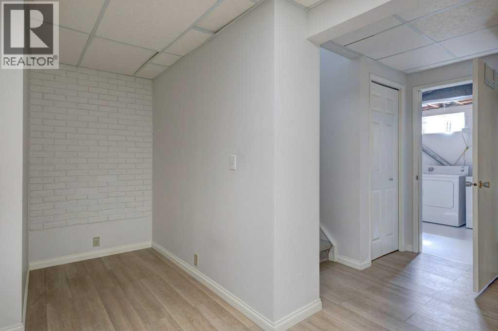 Single Family House for Sale in  Cedarille Drive SW Cedarbrae Calgary 