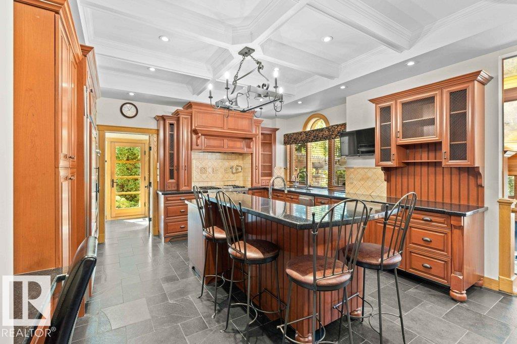 738 WHEELER RD NW, Edmonton