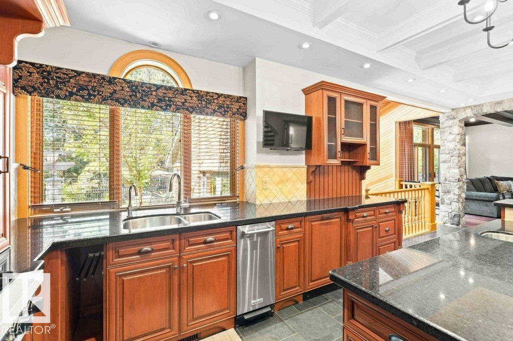 738 WHEELER RD NW, Edmonton