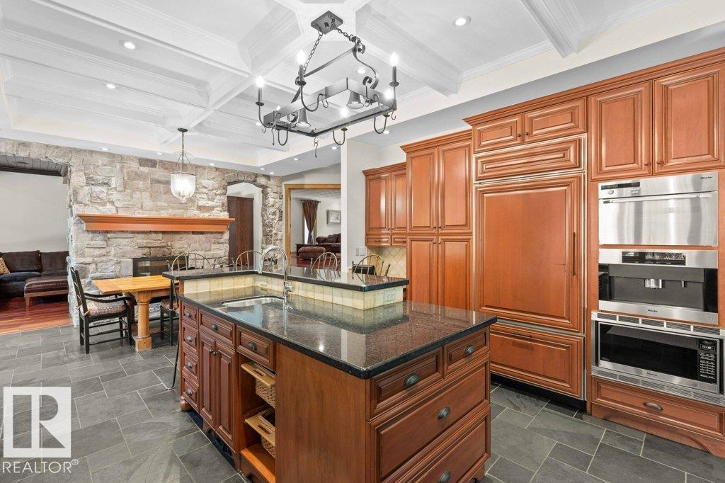 738 WHEELER RD NW, Edmonton