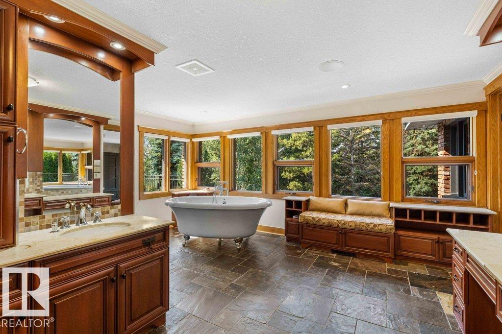 738 WHEELER RD NW, Edmonton