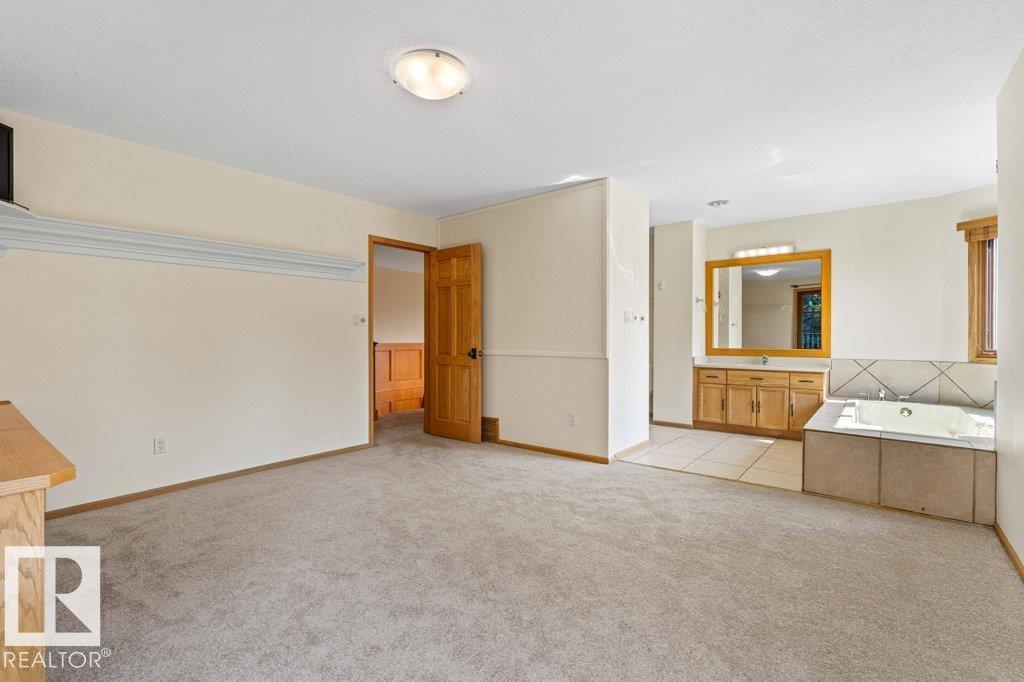 738 WHEELER RD NW, Edmonton