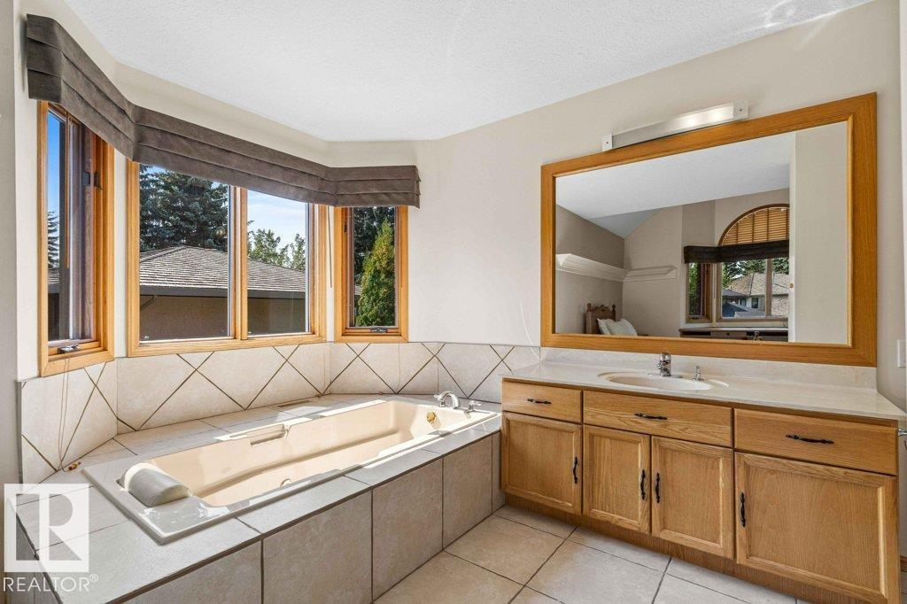 738 WHEELER RD NW, Edmonton