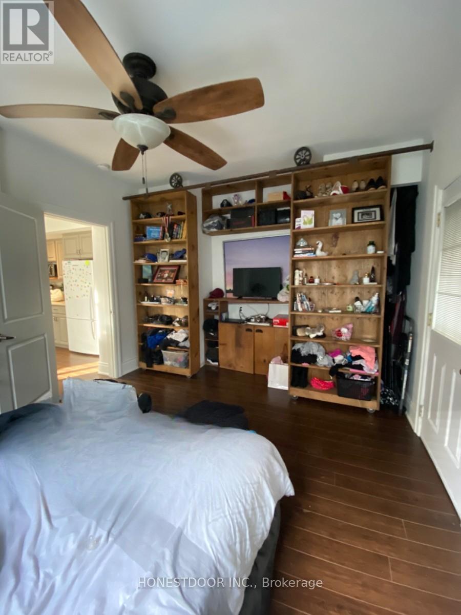 103 VICTORIA AVENUE S - 12