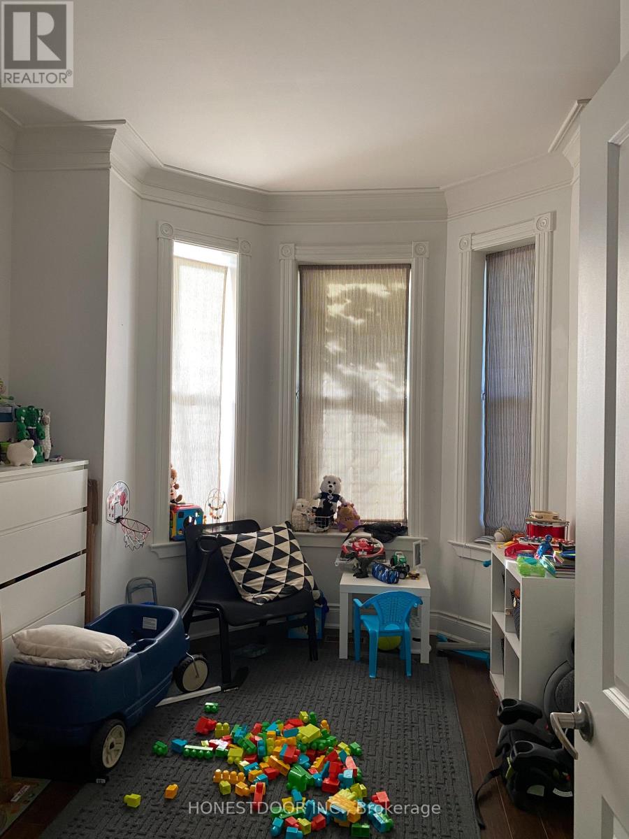 103 VICTORIA AVENUE S - 14