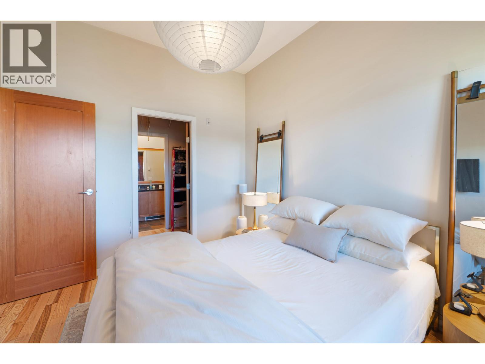 402 250 SALTER STREET, New Westminster