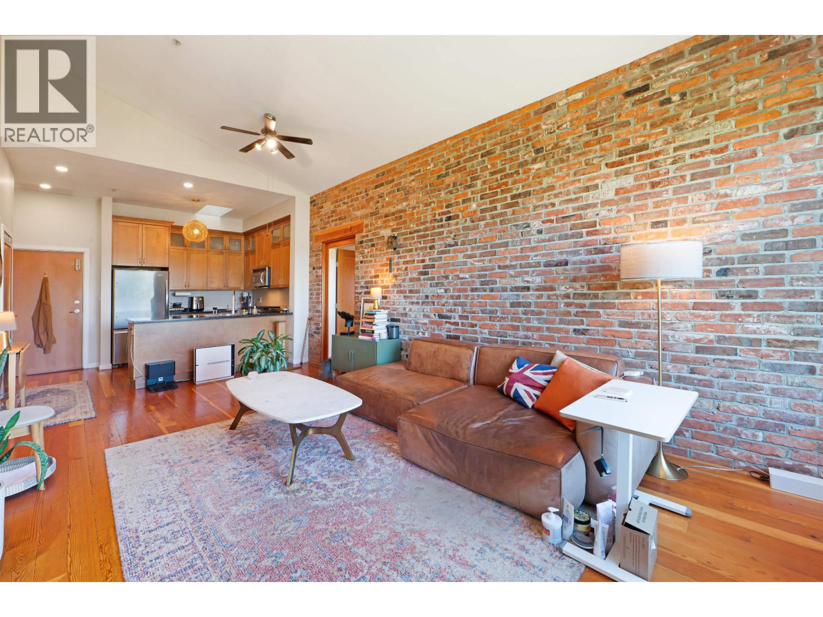 402 250 SALTER STREET, New Westminster