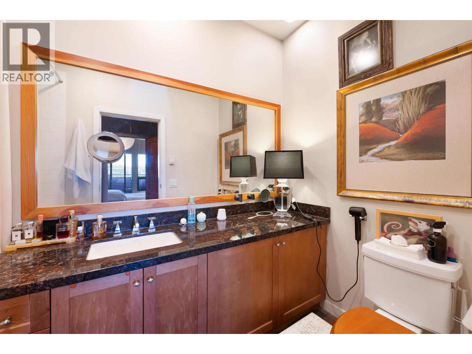 402 250 SALTER STREET, New Westminster