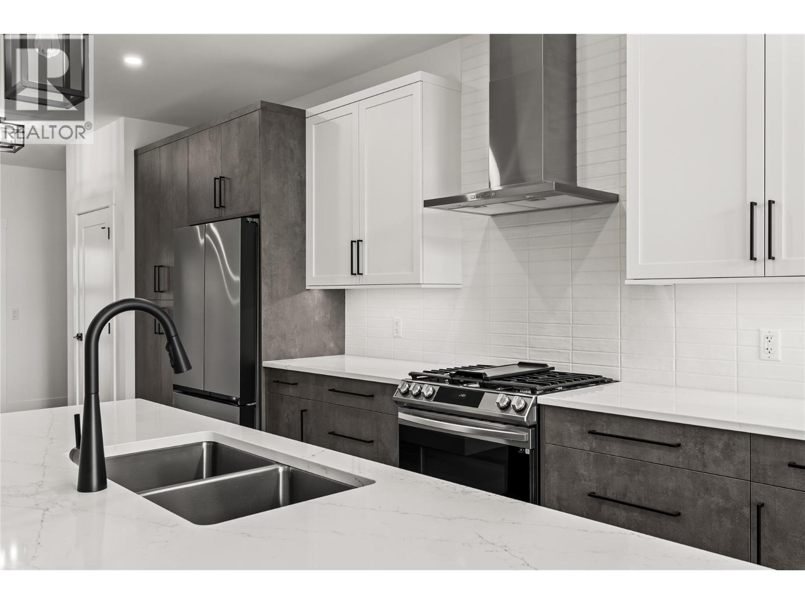 2835 Canyon Crest Drive Unit# 2, West Kelowna