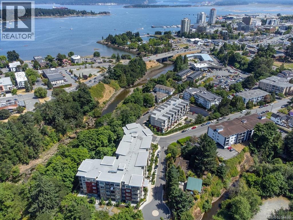 312 20 Barsby Ave, Nanaimo