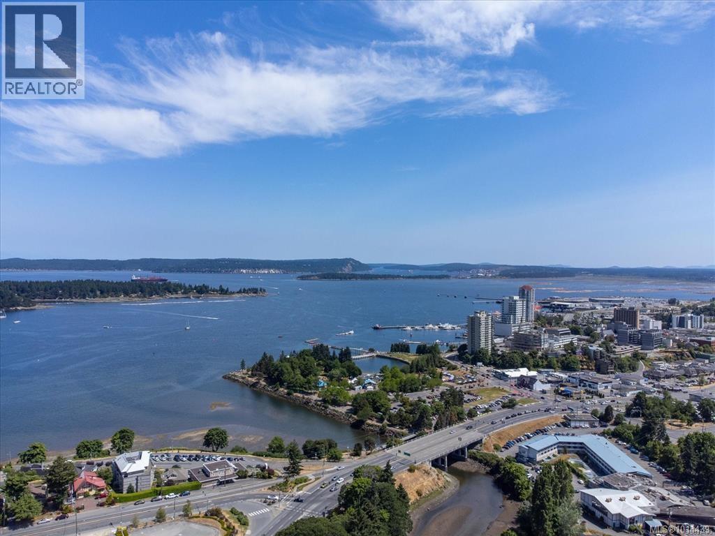 312 20 Barsby Ave, Nanaimo