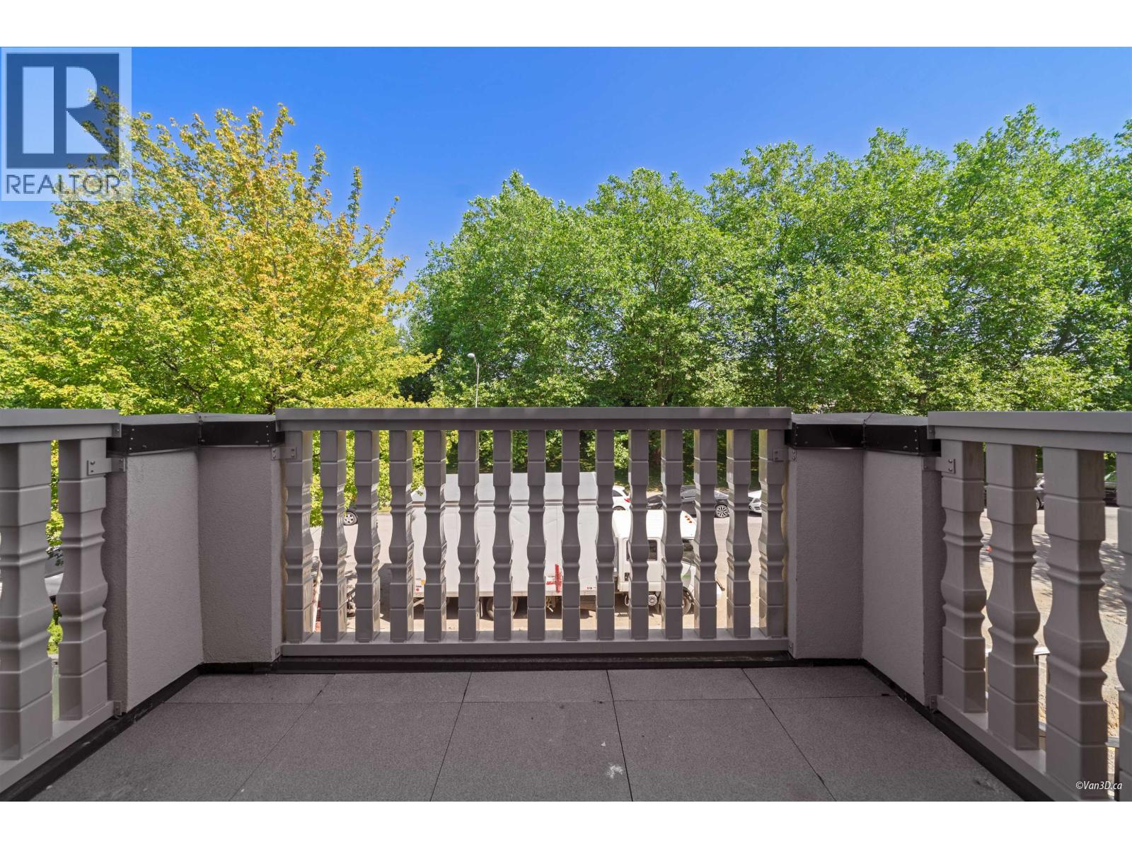 203 918 W 32ND AVENUE, Vancouver