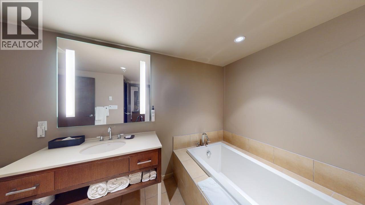 207A 2020 LONDON LANE, Whistler