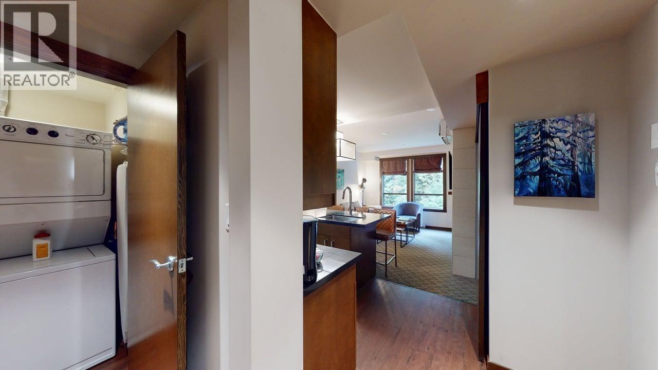 207A 2020 LONDON LANE, Whistler