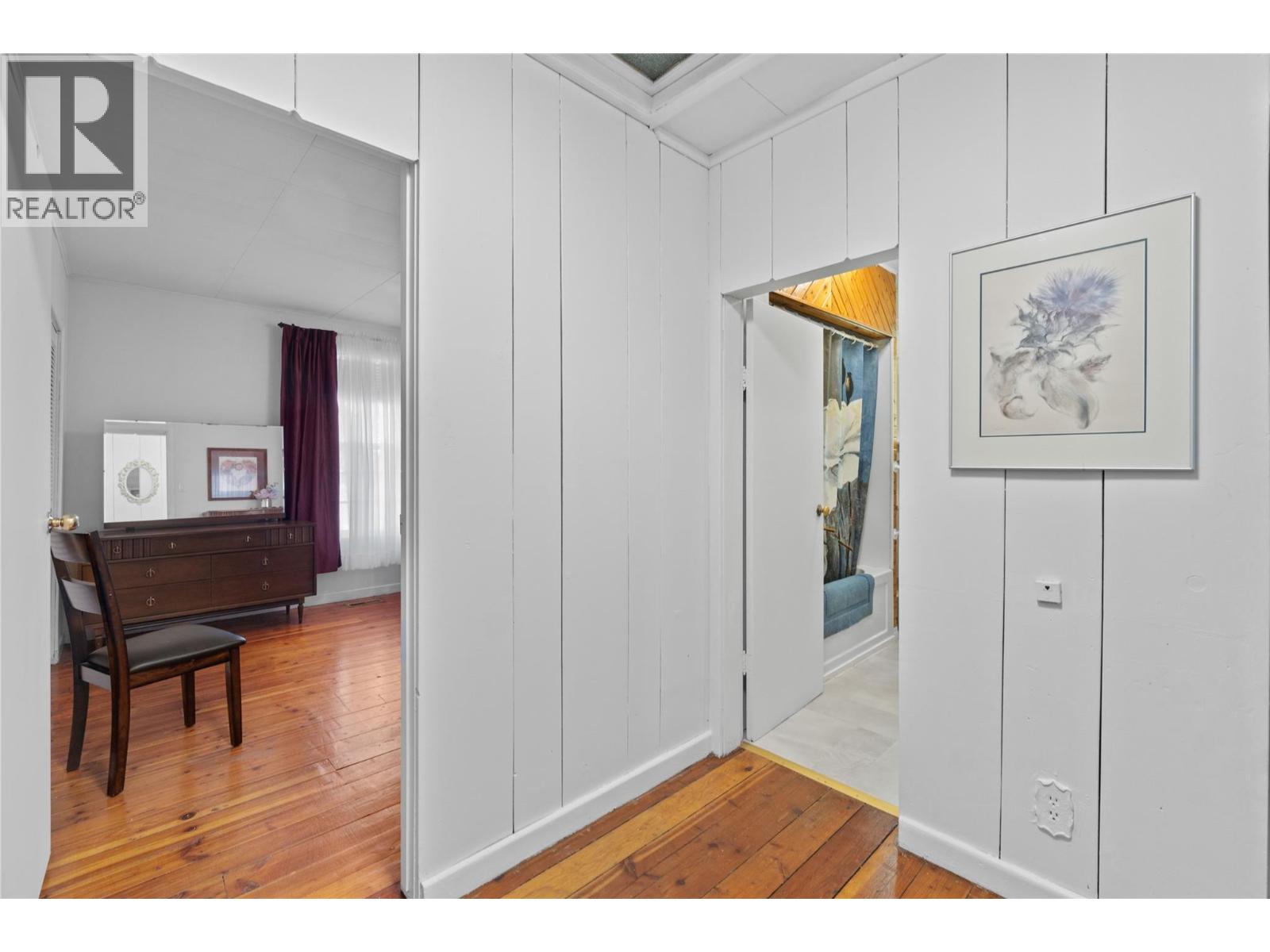  1430 Lakeshore Road Northeast, Salmon Arm