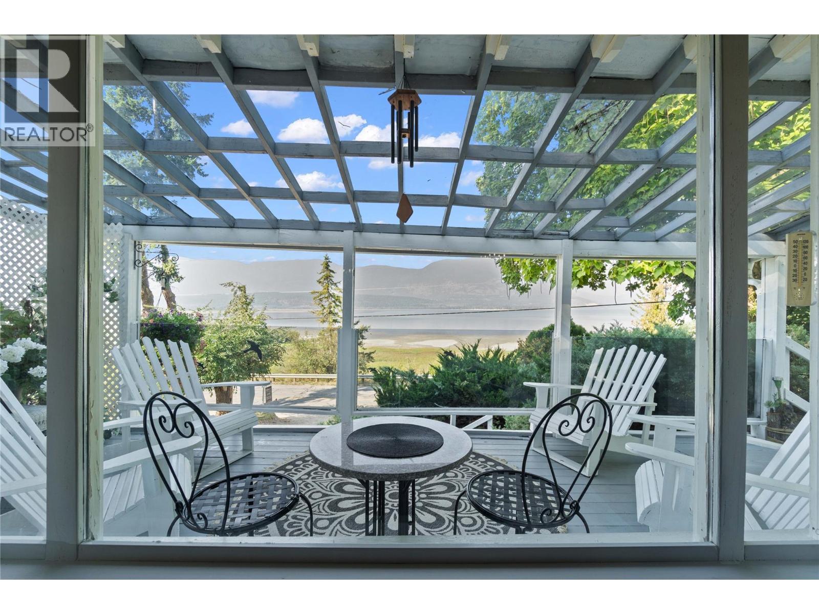  1430 Lakeshore Road Northeast, Salmon Arm