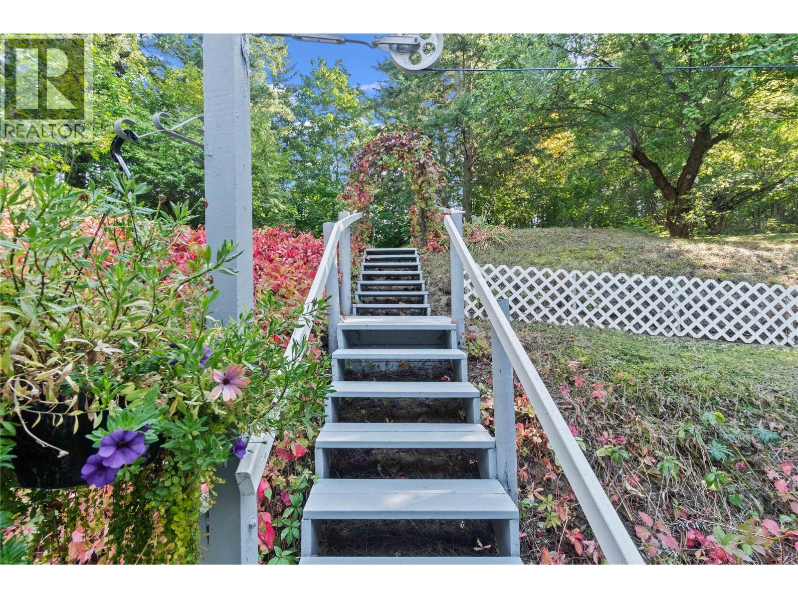  1430 Lakeshore Road Northeast, Salmon Arm