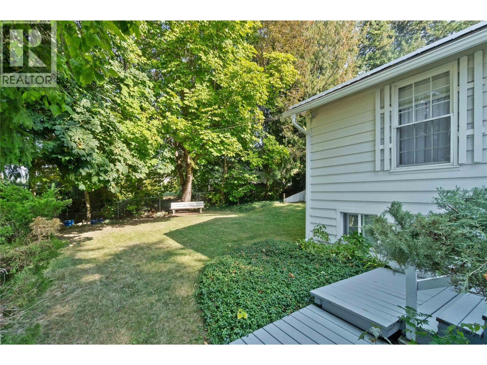  1430 Lakeshore Road Northeast, Salmon Arm