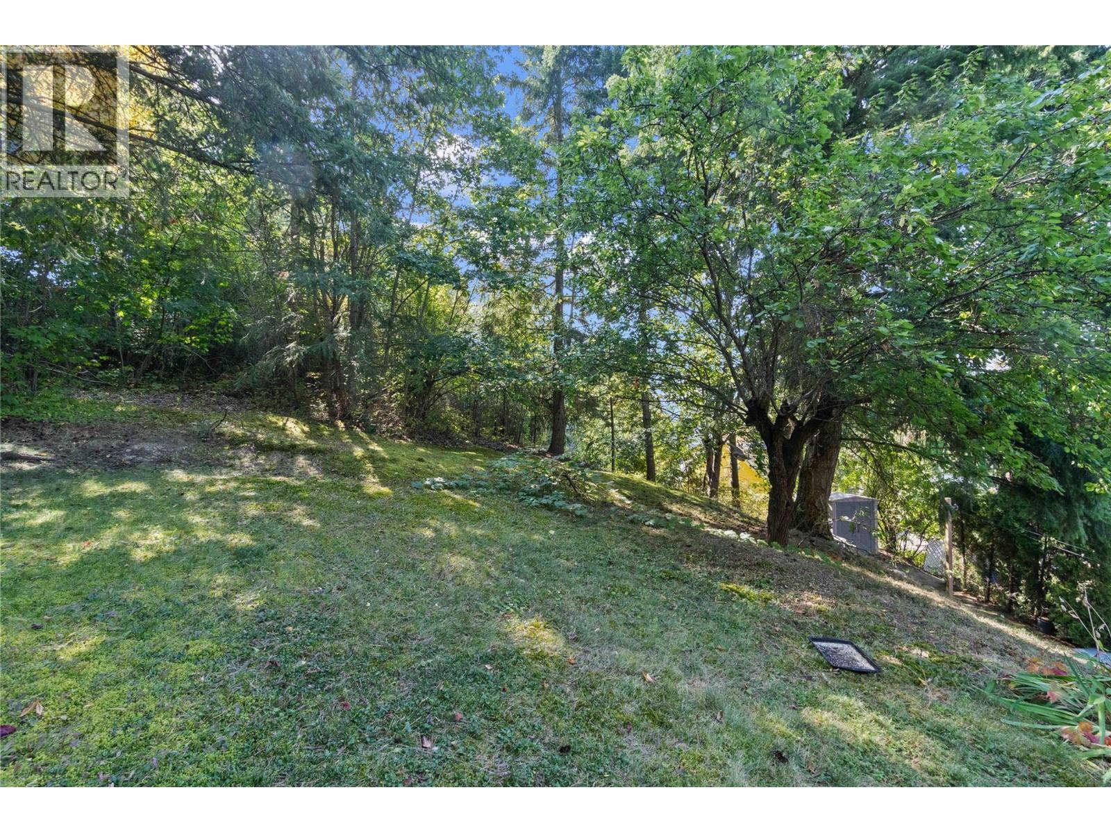  1430 Lakeshore Road Northeast, Salmon Arm