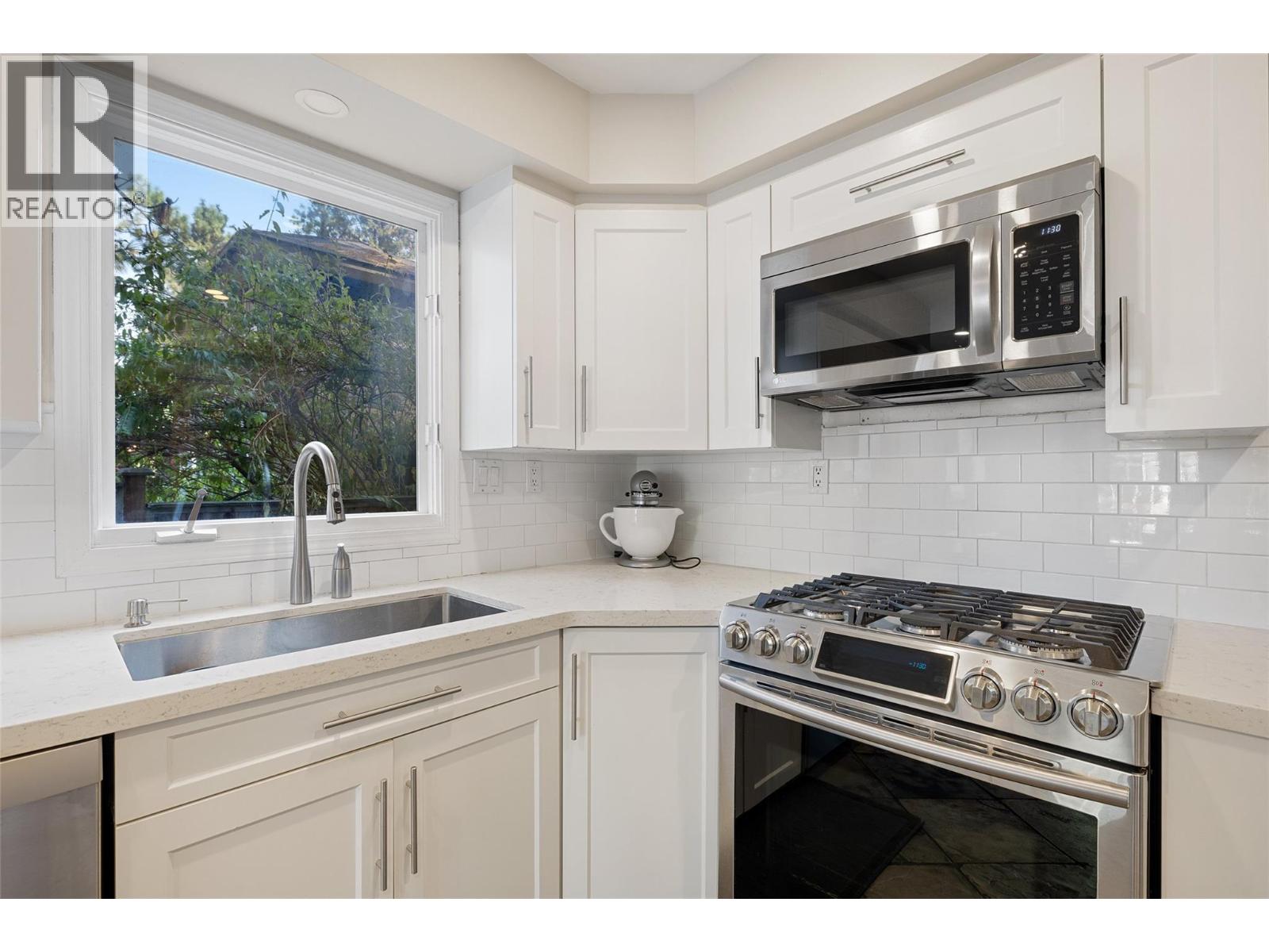  1988 Abel Street, West Kelowna