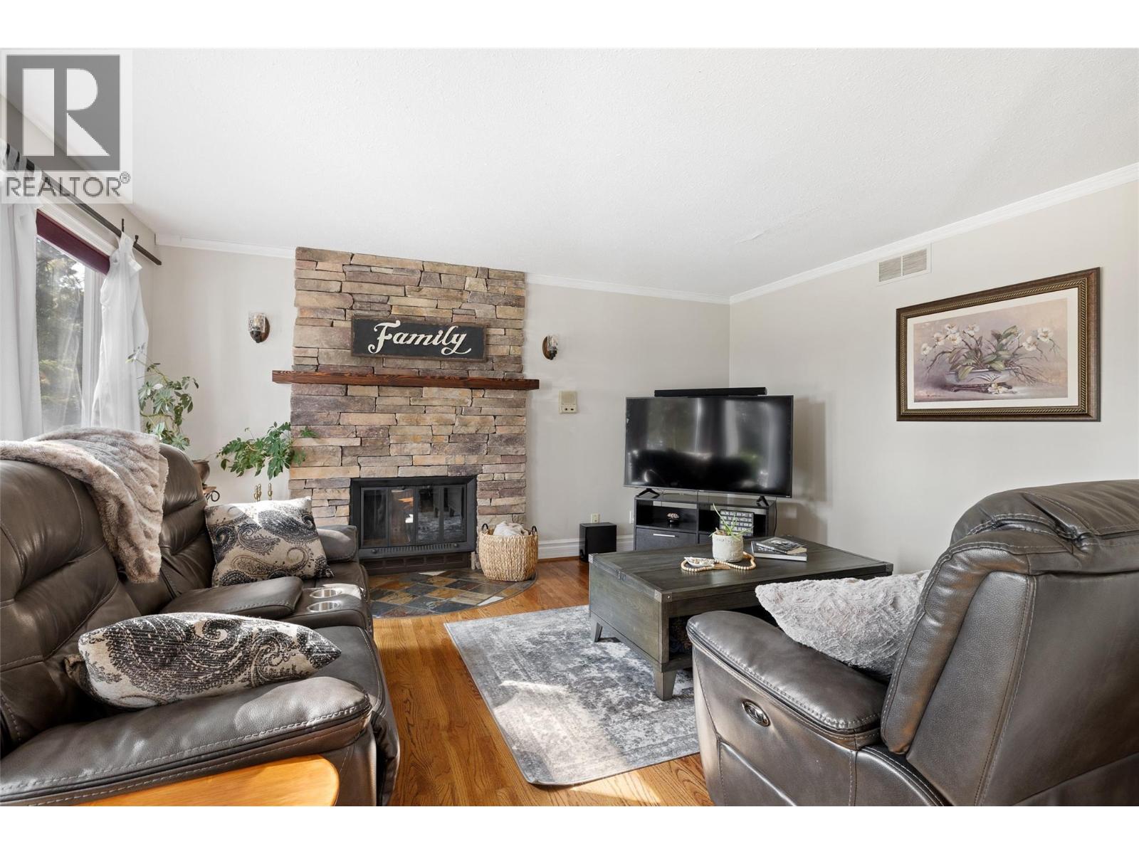  1988 Abel Street, West Kelowna