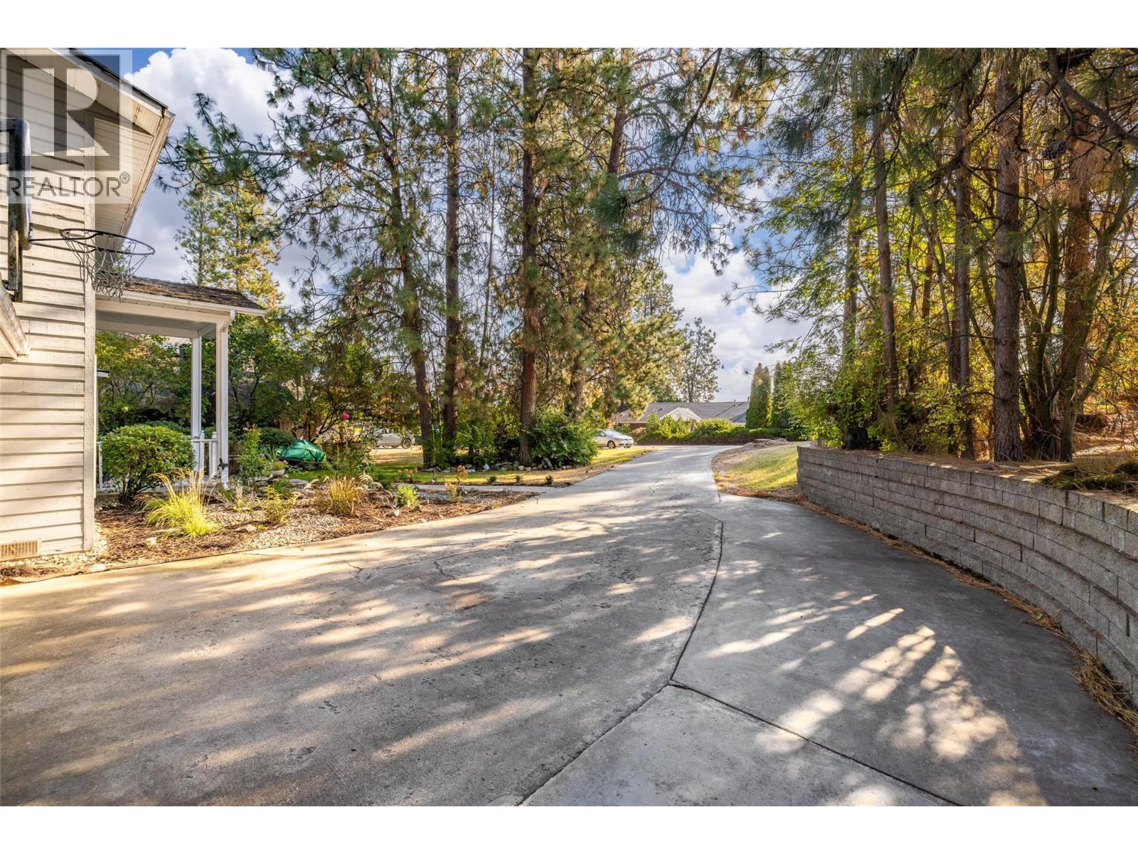  1988 Abel Street, West Kelowna