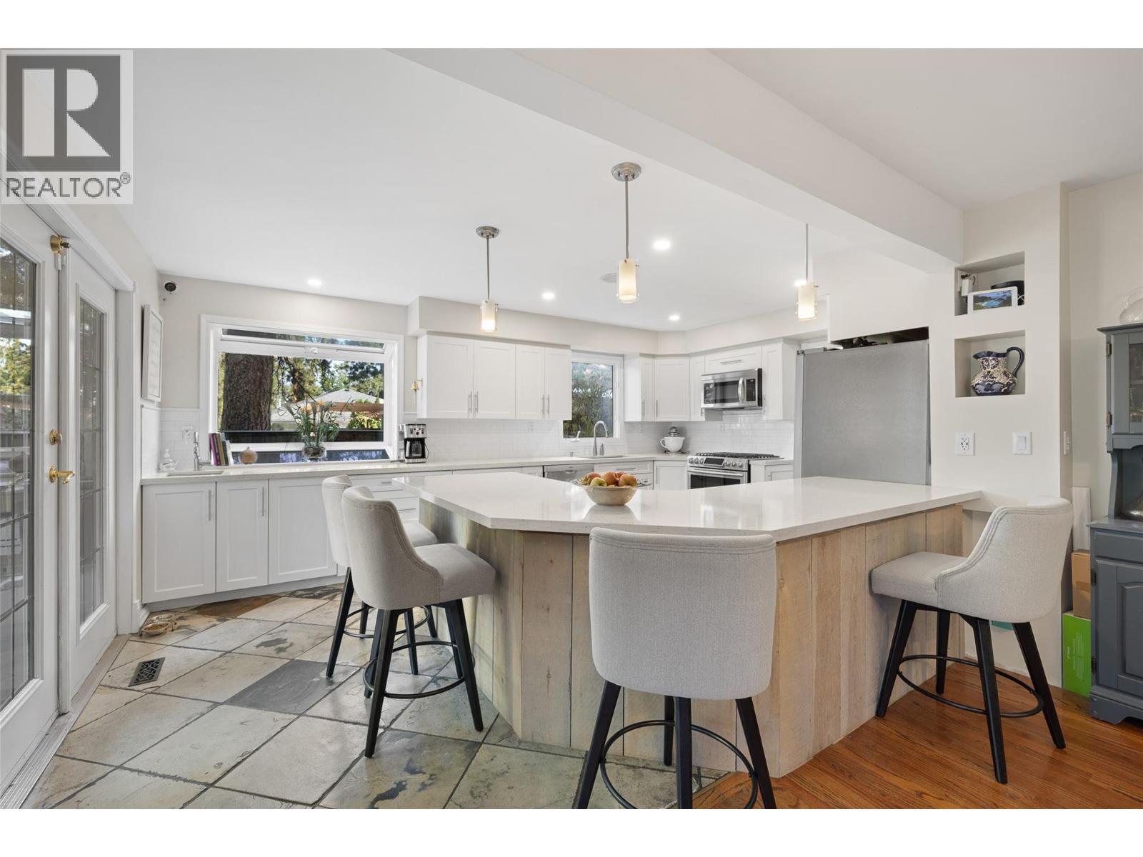  1988 Abel Street, West Kelowna
