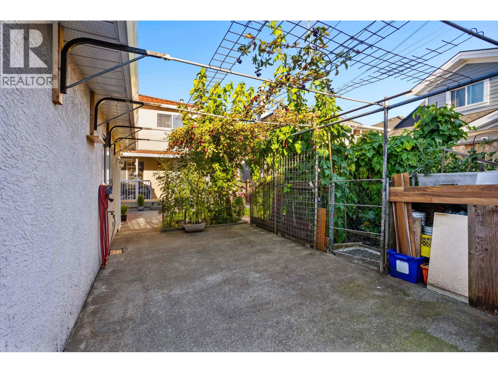 5455 CHAMBERS STREET, Vancouver