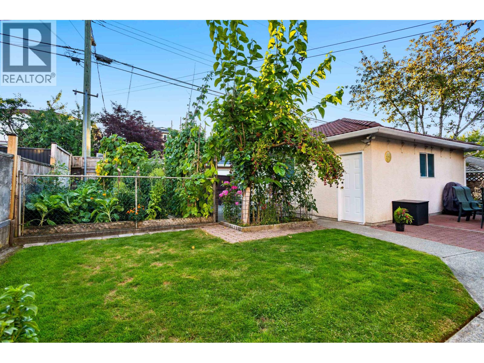 5455 CHAMBERS STREET, Vancouver