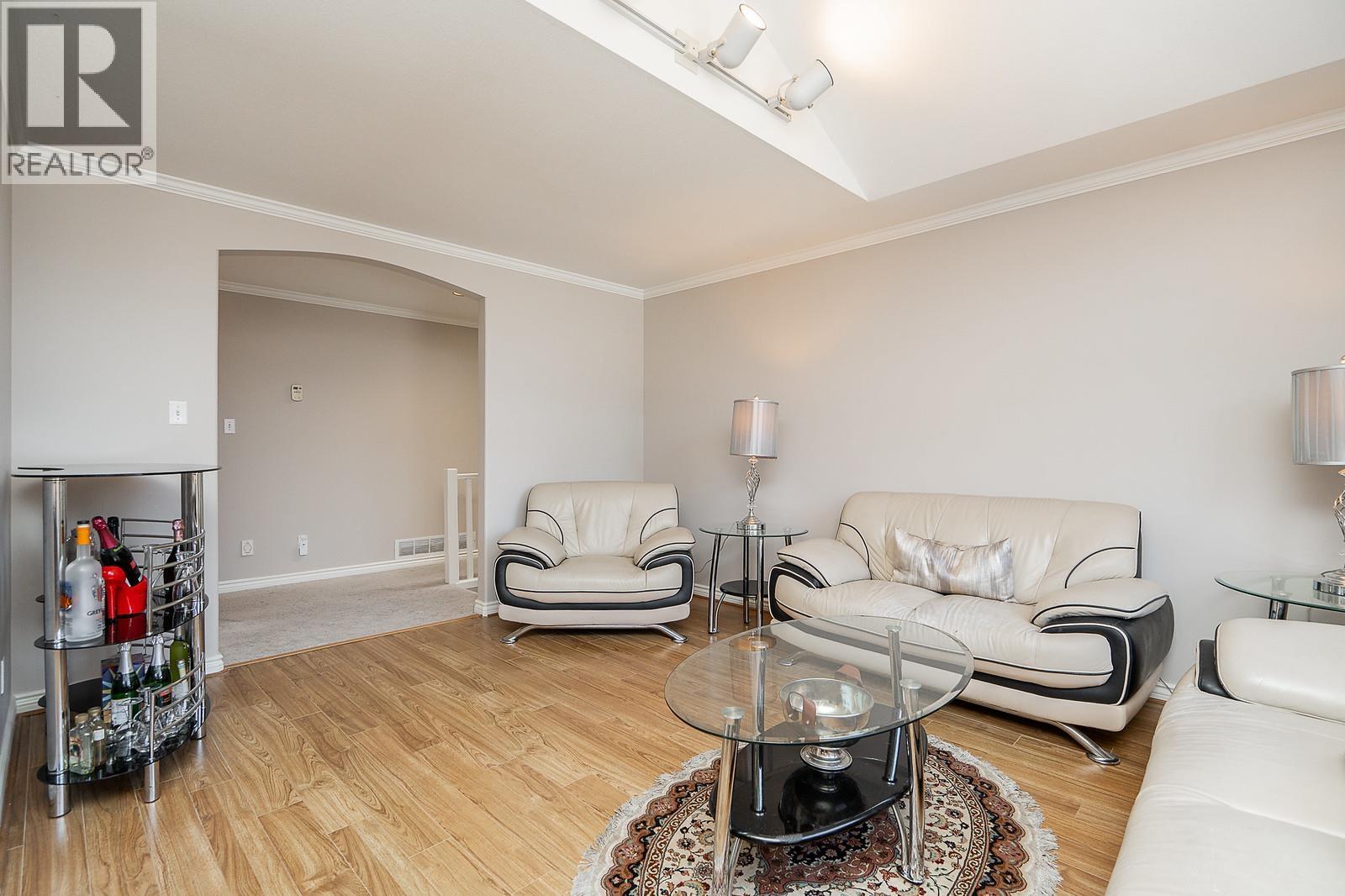 1932 JACANA AVENUE, Port Coquitlam