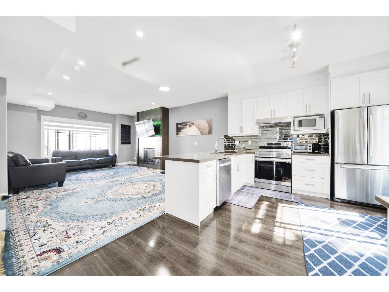 17 6971 122 STREET, Surrey