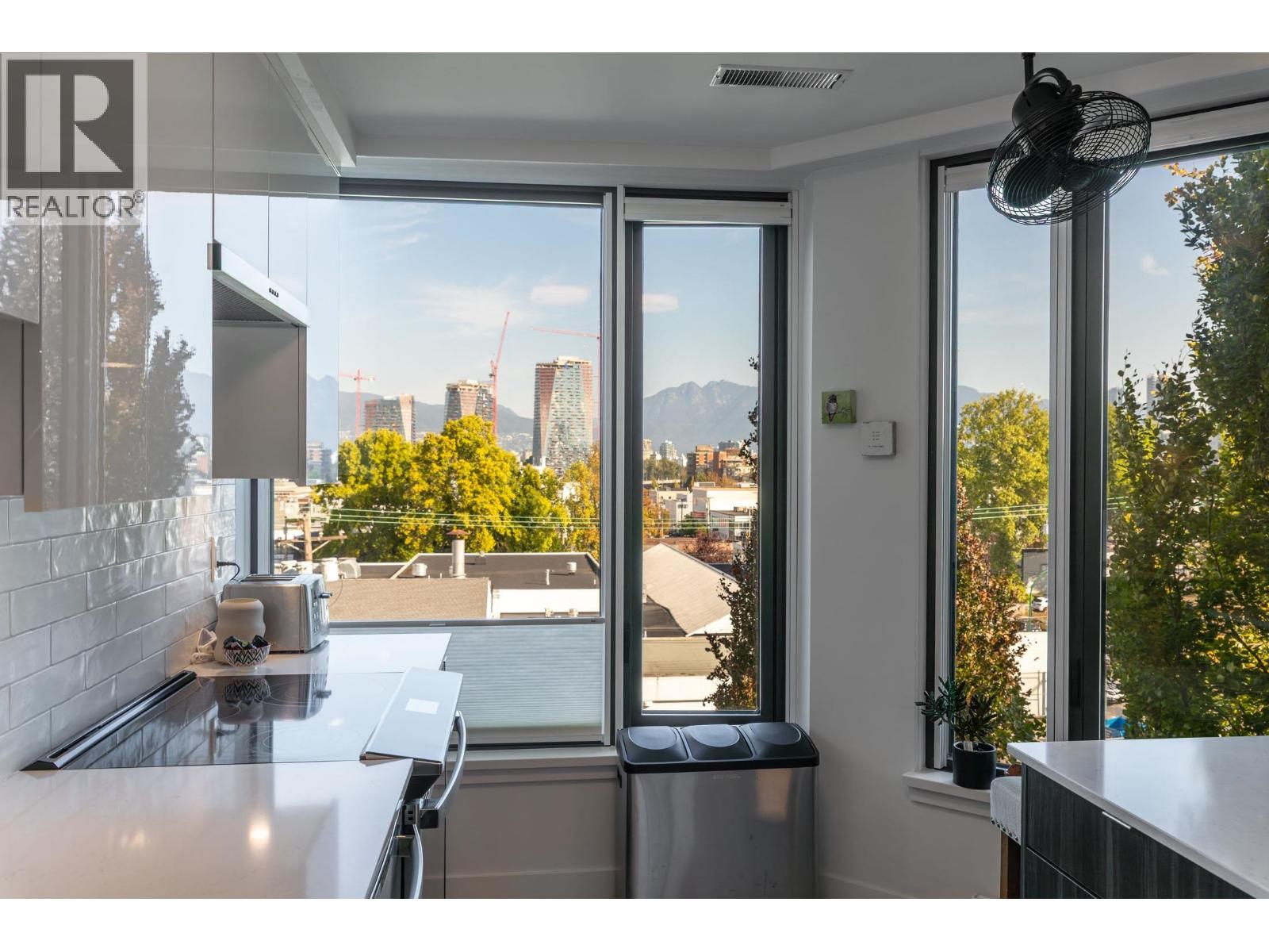 410 2201 PINE STREET, Vancouver