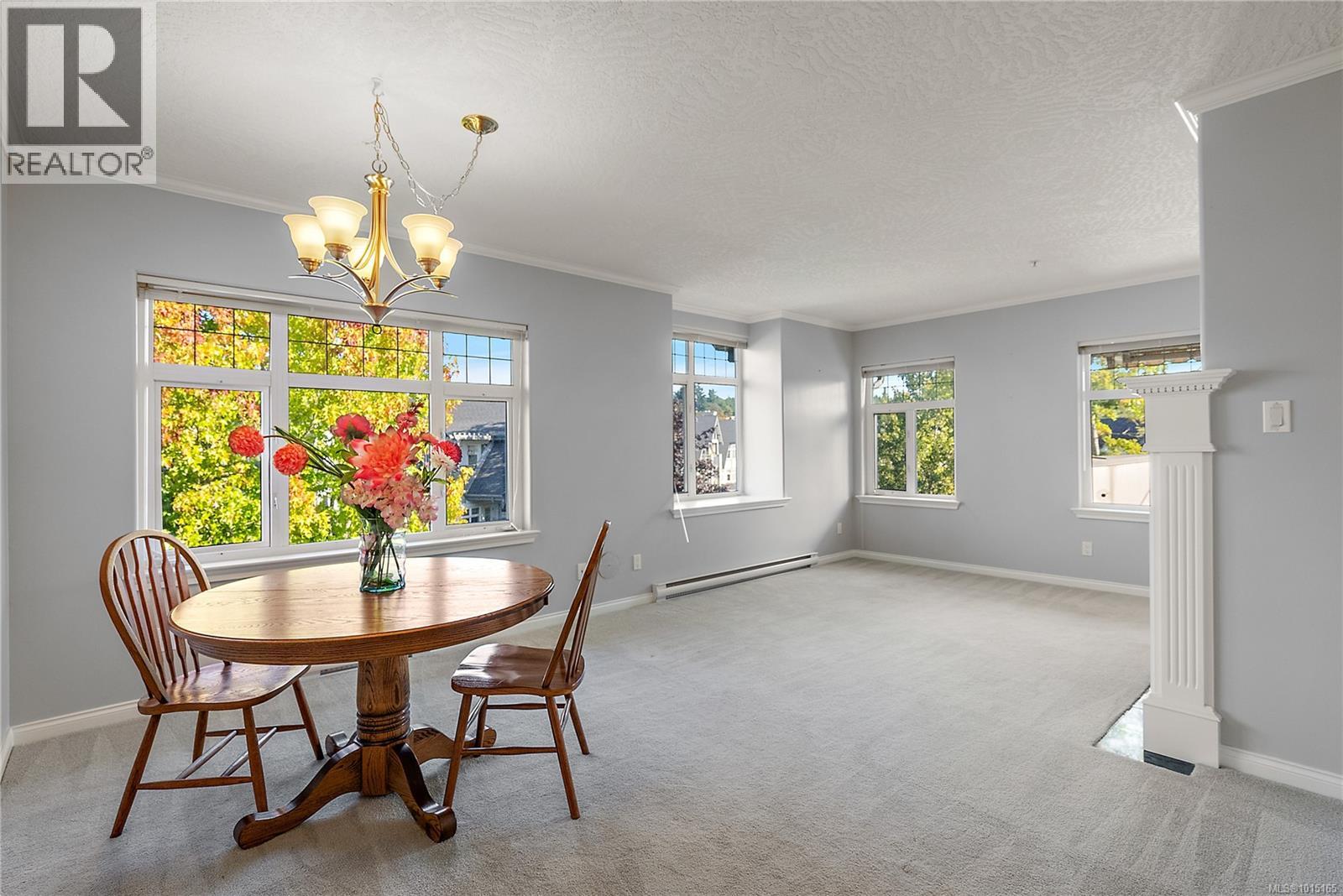 349 4484 Chatterton Way, Saanich