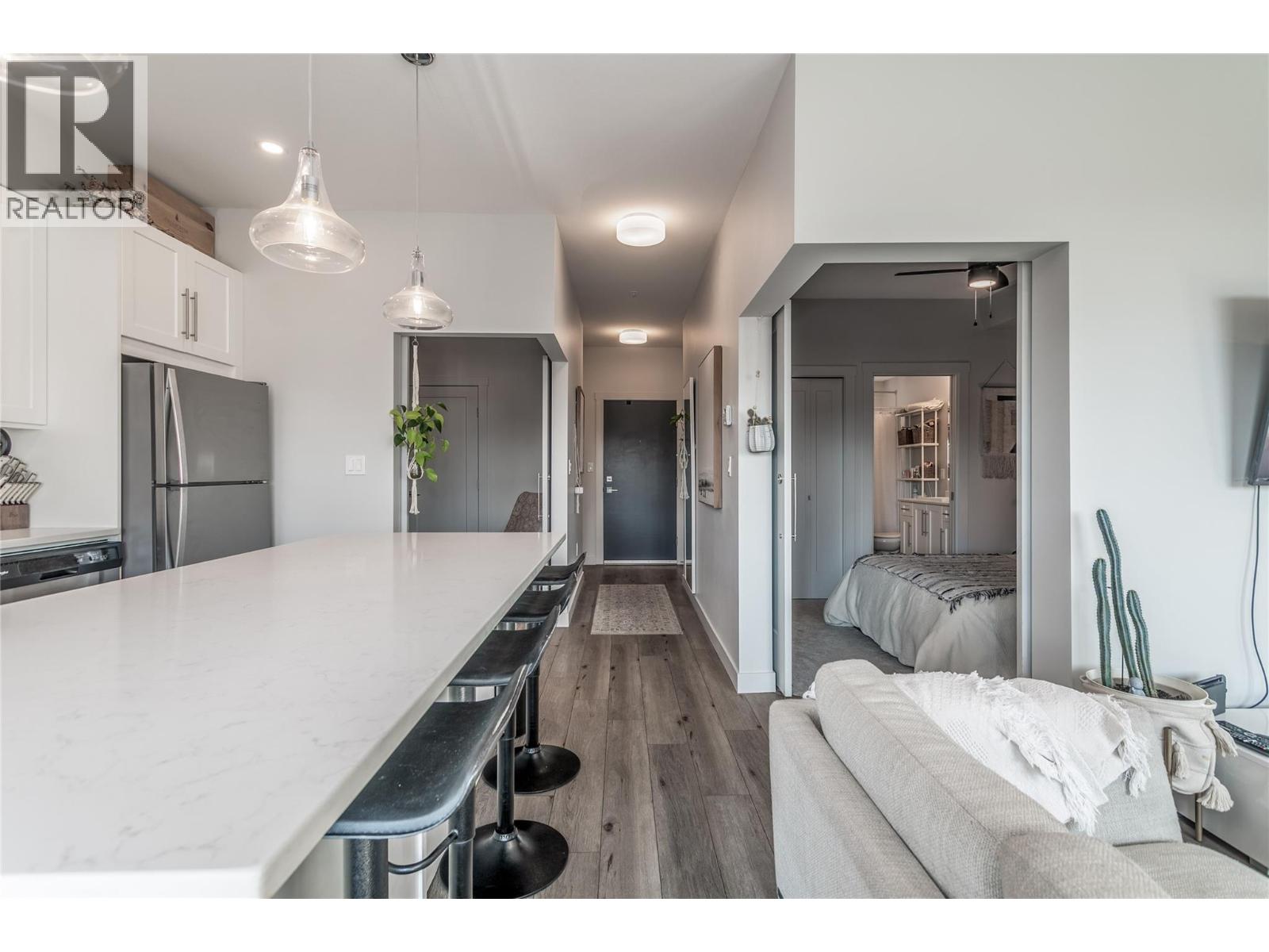 403 3630 Mission Springs Drive, Kelowna