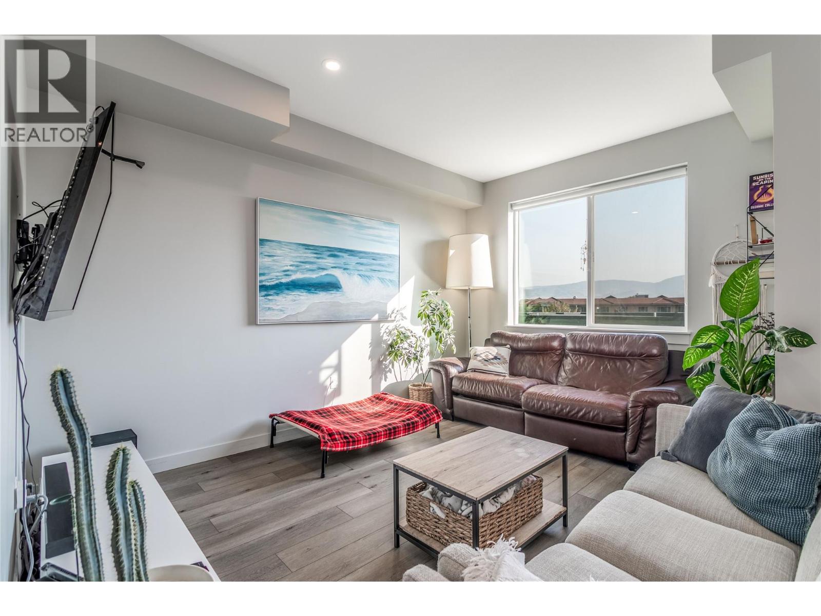 403 3630 Mission Springs Drive, Kelowna